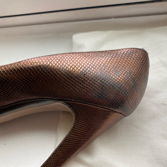 Salvatore Ferragamo - Peep Toe Platform Pump Heels Metallic Brown 8b - Picture 7 of 16